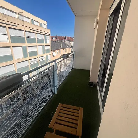 T2 - A Deux Pas Des Halles - Parking